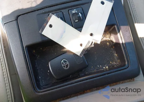 2015 Toyota Camry Xle z USA, uszkodzony, nr VIN 4T1BF1FK1FU879771